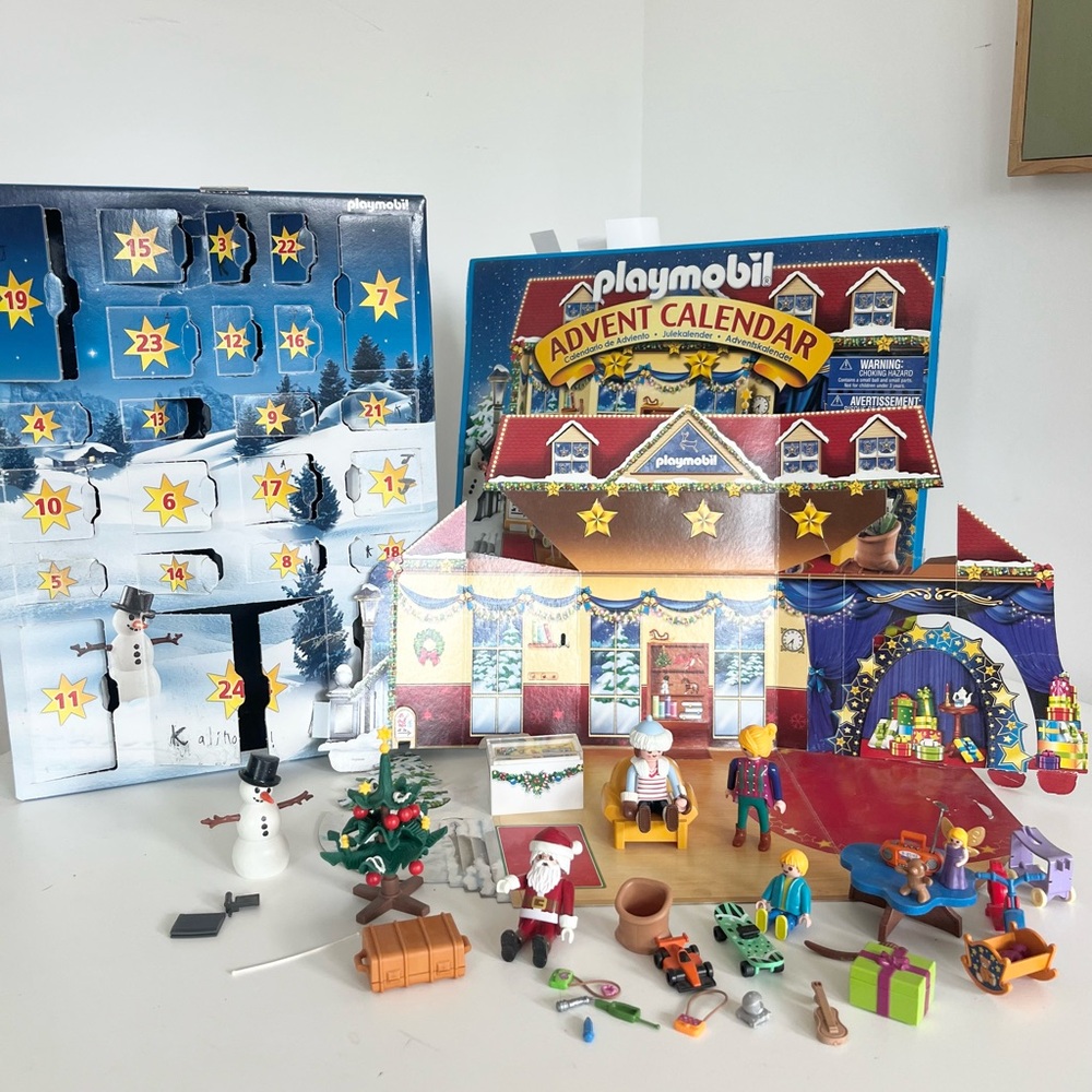 Playmobil Advent Calendar with Colorful Figures and Box Toy Set READ NOTES